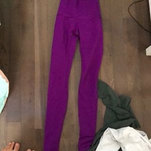 Lululemon yoga pants